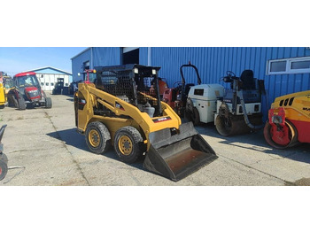 Locação de CAT 216  CAT 216: foto 1