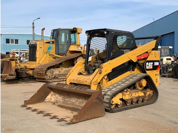Mini carregadeira CATERPILLAR