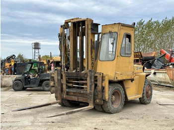 Empilhadeira a diesel CATERPILLAR