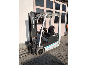 Empilhadeira elétrica UNICARRIERS
