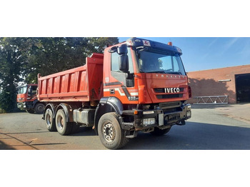 Caminhão basculante IVECO