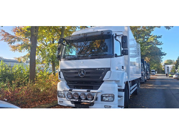 Caminhão furgão MERCEDES-BENZ