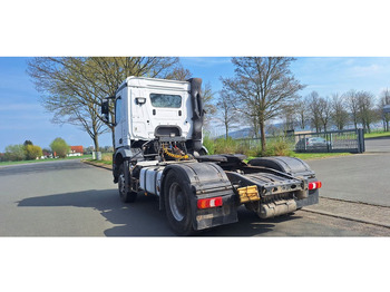 Tractor Mercedes-Benz 1840 HD 4x4 Arocs: foto 5