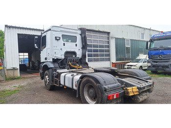 Tractor Mercedes-Benz 1840 HD 4x4 Arocs: foto 3