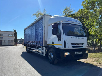 Caminhão com lona IVECO EuroCargo