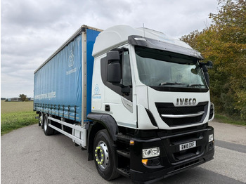Caminhão com lona IVECO EuroCargo