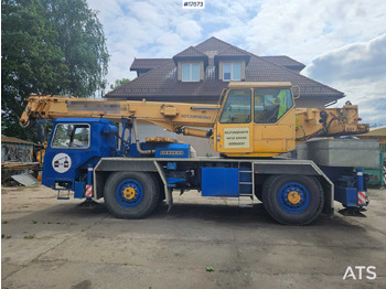 Guindaste móvel LIEBHERR LTM 1025