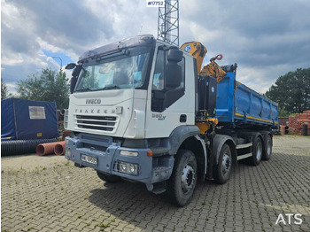 Caminhão grua IVECO Trakker