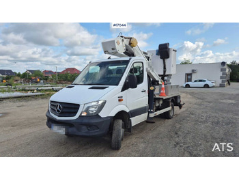 Caminhão com plataforma aérea MERCEDES-BENZ Sprinter 516