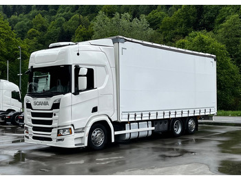 Caminhão com lona SCANIA R 410