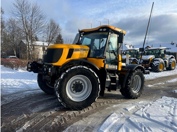 Trator JCB