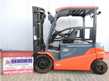 Empilhadeira elétrica TOYOTA