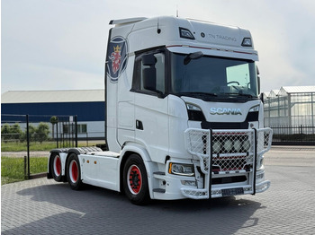 Tractor SCANIA S 580