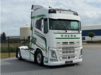 Tractor VOLVO FH13 500