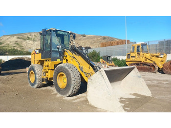 Carregadeira de rodas CATERPILLAR 930H