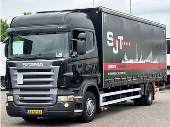 Caminhão com lona SCANIA R