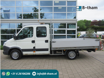 Furgão caixa aberta IVECO Daily