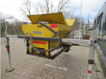 Espalhador de areia/ Sal NIDO Stratos B08-18 PALN HYDRO Kort 0,8m3 + 250L Geen bedienkast nog !: foto 4