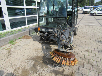 Varredora urbana ROBERINE 1503 - 628 4WD Onkruidborstelmachine: foto 2 Varredora urbana ROBERINE 1503 - 628 4WD Onkruidborstelmachine: foto 2