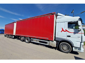 Caminhão com lona DAF XF 530