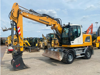 Escavadeira de rodas LIEBHERR A 914
