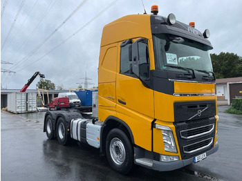 Tractor VOLVO FH16 650