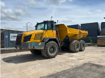 Caminhão articulado TEREX