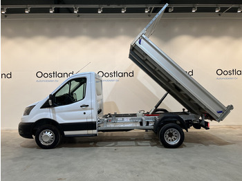 Fotografia de interior 1: Locação de Ford Transit 2.0 TDCI L2H1 130 PK RWD Kipper Open Laadbak / Euro 6 / Trekhaak / Dubbel Lucht / 3-Zits / 34.750 KM !! BPM VRIJ !! Ford Transit 2.0 TDCI L2H1 130 PK RWD Kipper Open Laadbak / Euro 6 / Trekhaak / Dubbel Lucht / 3-Zits / 34.750 KM !! BPM VRIJ !!