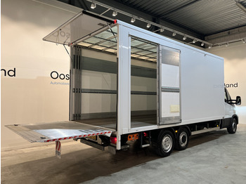 Carrinha de contentor Iveco Daily 35S18 3.0 BE Clixtar Automaat Bakwagen met Laadklep / Laadvermogen 3.060 KG / Euro 6 / Luchtvering / Airco / Camera / CarPlay / Cruise Control /: foto 3