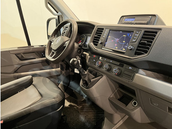 Fotografia de interior 1: Furgão caixa aberta, Caminhão grua Volkswagen Crafter Crafter 50 TDI 180 PK Open Laadbak / Hiab Kraan / Euro 6 / Airco / Trekhaak 3500 KG / Cruise Control / CarPlay / 51.000 KM !! C-Rijbewijs !!