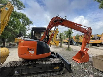 Mini escavadeira HITACHI ZX75