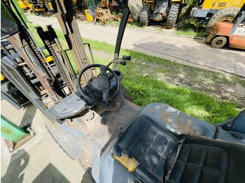 Empilhadeira a diesel TOYOTA FDF 30