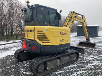 Mini escavadeira New Holland E60C CAB minigraver: foto 5