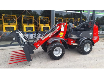 Carregadeira articulada