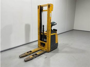 Stacker Jungheinrich ERC 214: foto 4 Stacker Jungheinrich ERC 214: foto 4