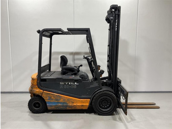 Empilhadeira elétrica STILL R60