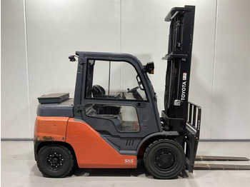 Empilhadeira a diesel TOYOTA FD 40