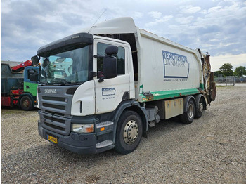 Caminhão de lixo SCANIA P 270