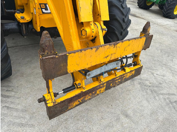 Equipamento JCB