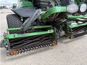 Locação de  John Deere 7200A Triple Mower John Deere 7200A Triple Mower: foto 5 Locação de  John Deere 7200A Triple Mower John Deere 7200A Triple Mower: foto 5