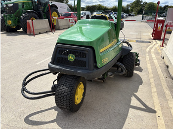 Locação de  John Deere 7200A Triple Mower John Deere 7200A Triple Mower: foto 4 Locação de  John Deere 7200A Triple Mower John Deere 7200A Triple Mower: foto 4