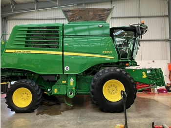 Ceifeira debulhadora JOHN DEERE T670