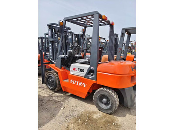 Empilhadeira a diesel Used 3-Ton Heli Diesel Forklift Truck Model CPCD30: foto 4 Empilhadeira a diesel Used 3-Ton Heli Diesel Forklift Truck Model CPCD30: foto 4