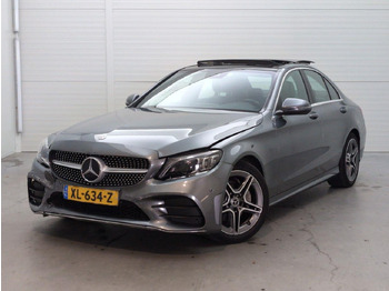 Sedã MERCEDES-BENZ
