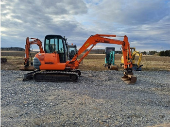 Locação de Case CX50 kallistajalla  Case CX50 kallistajalla: foto 5