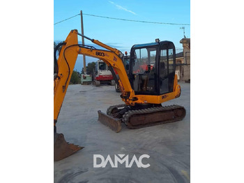 Mini escavadeira JCB