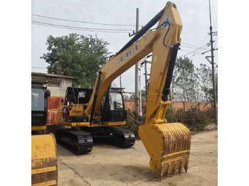 Escavadora de rastos CATERPILLAR 320D2