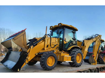 Retroescavadeira CATERPILLAR 420F