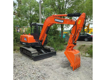 Escavadora de rastos DOOSAN DH60