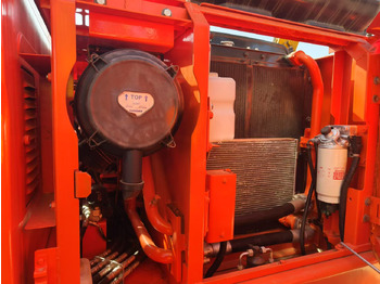 Escavadeira DOOSAN DX150: foto 4
